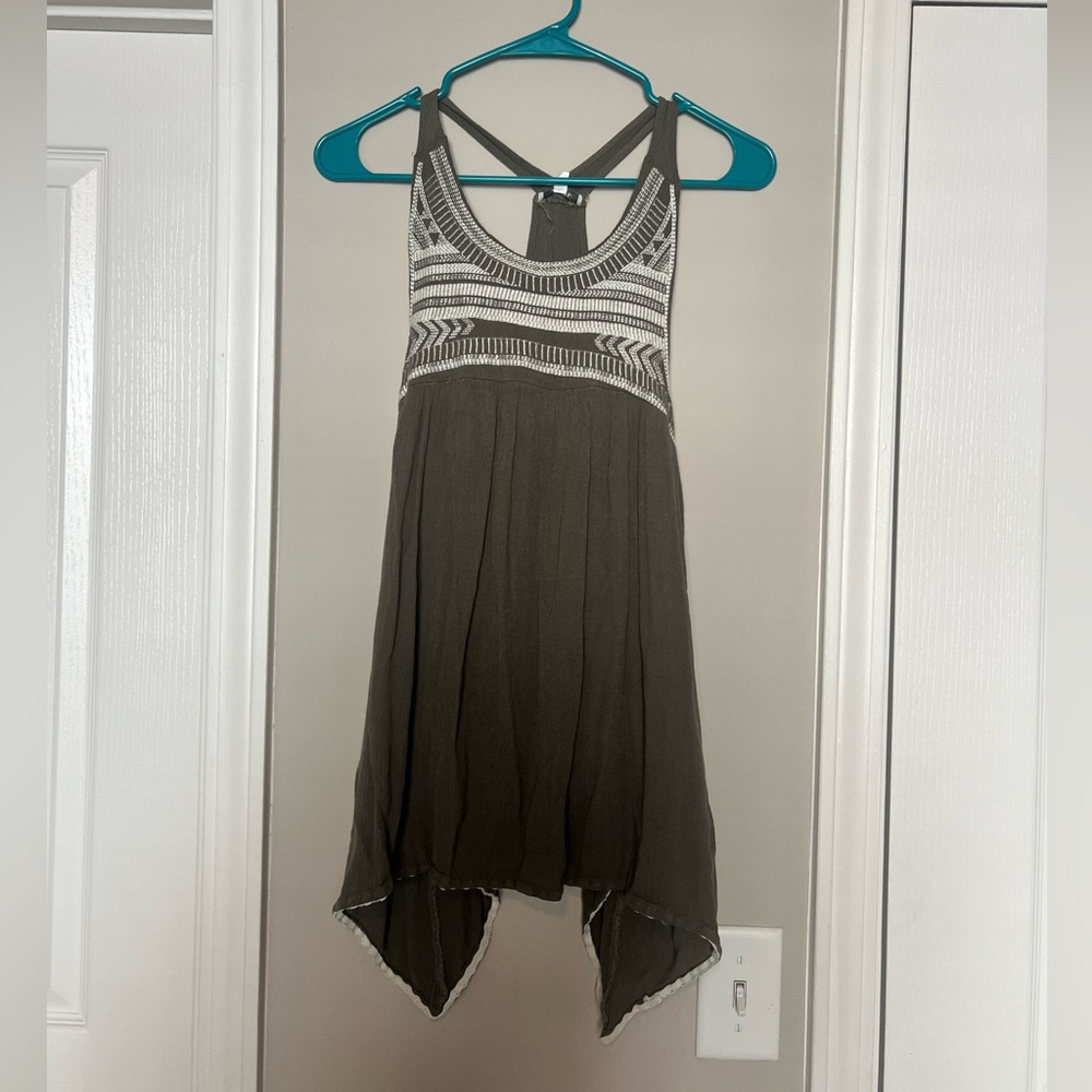 Green Jodifl oversized tank.